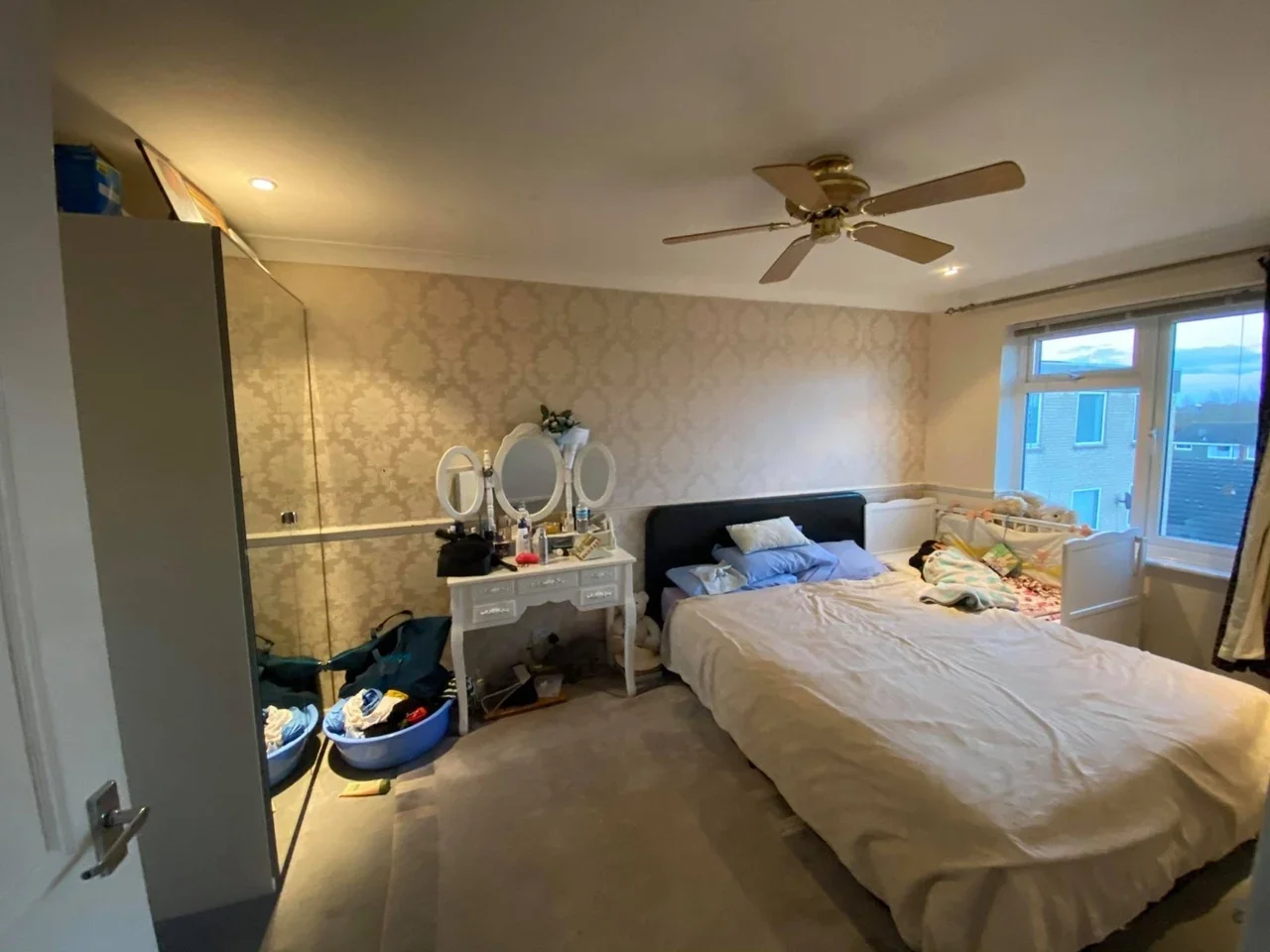 Flat Hetherington Road in Borough of Spelthorne