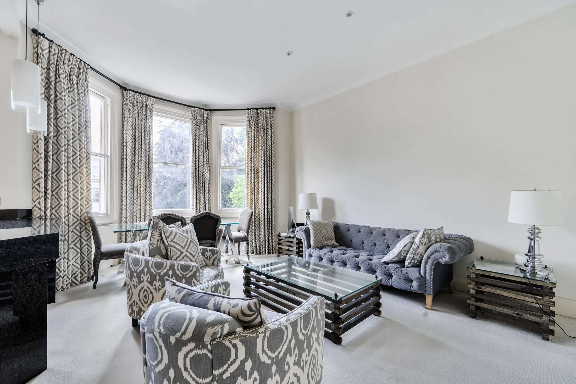 Flat Egerton Gardens in Greater London