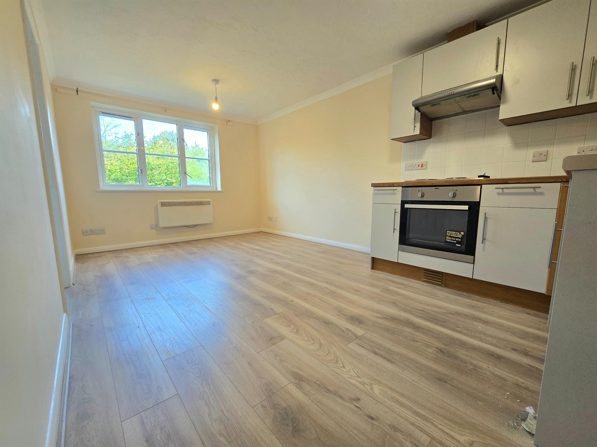Flat Millbrook Road East in Southampton