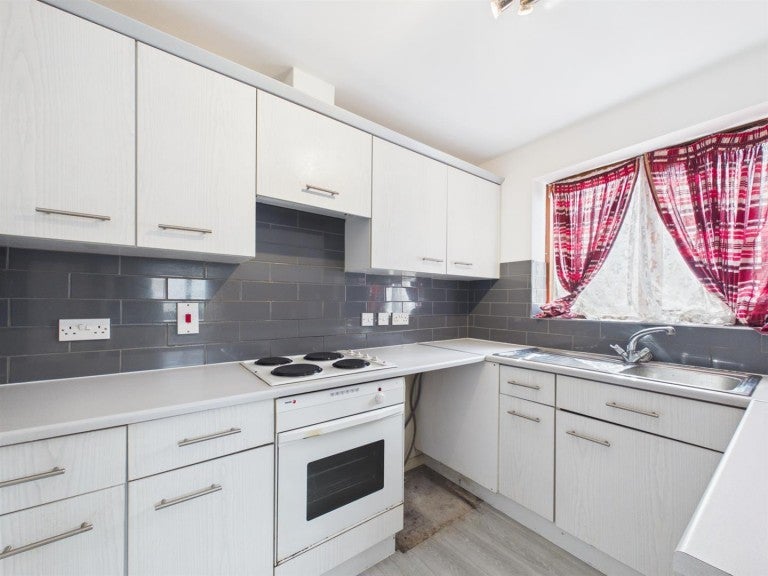 Flat Gillet Close in Nuneaton and Bedworth