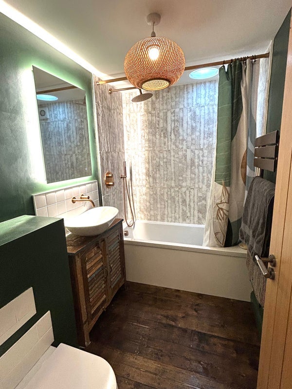 Room Cranbrook Road in Bristol