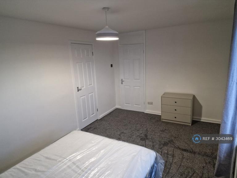 Room Marine Drive in South Tyneside