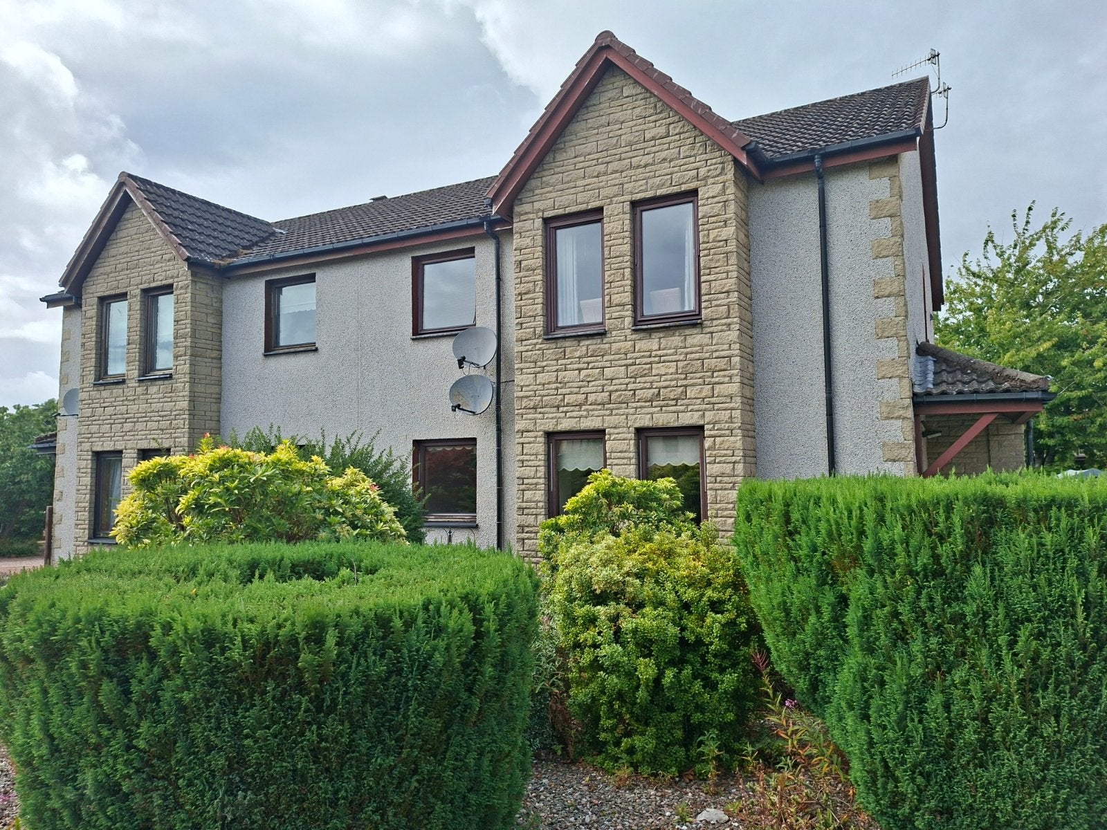 Flat Robertson Road in Cupar