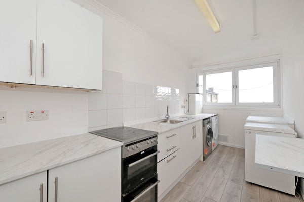 Flat Cornhill Drive in Aberdeen City