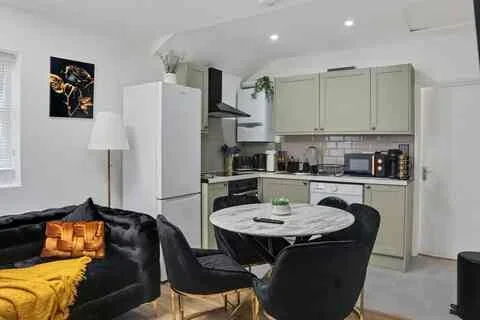 House Manor Lane in Greater London