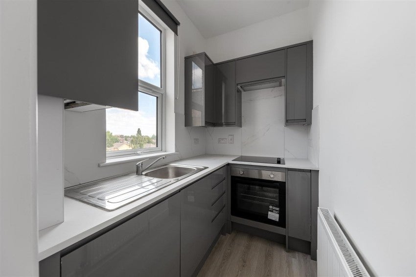 Flat Sydenham Road in Greater London