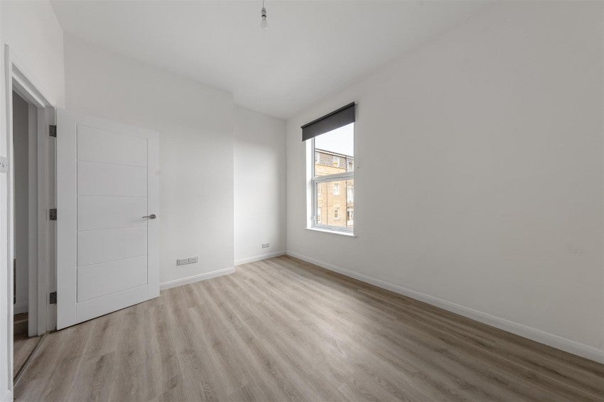 Flat Sydenham Road in Greater London