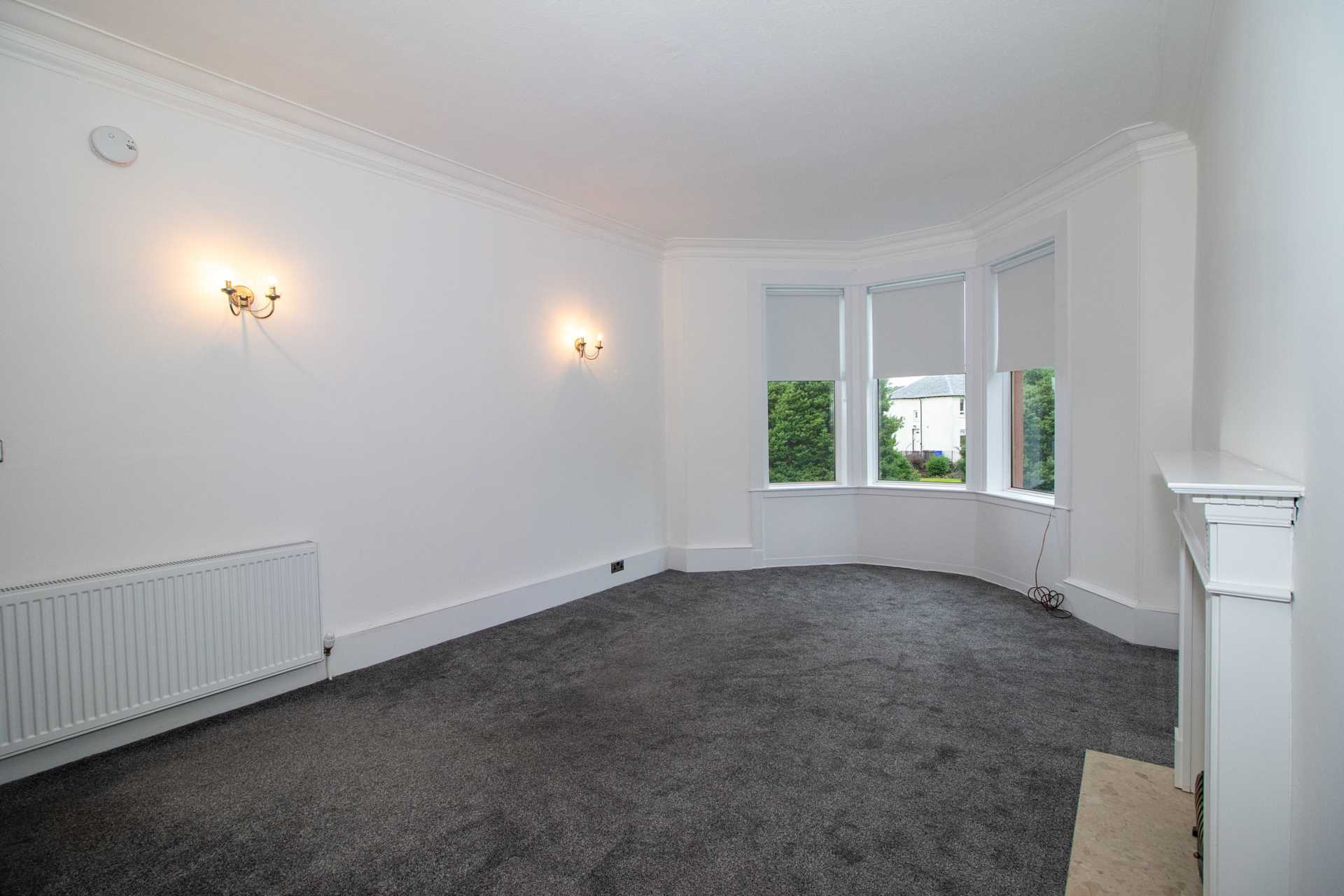 Flat West Glen Road in Kilmacolm