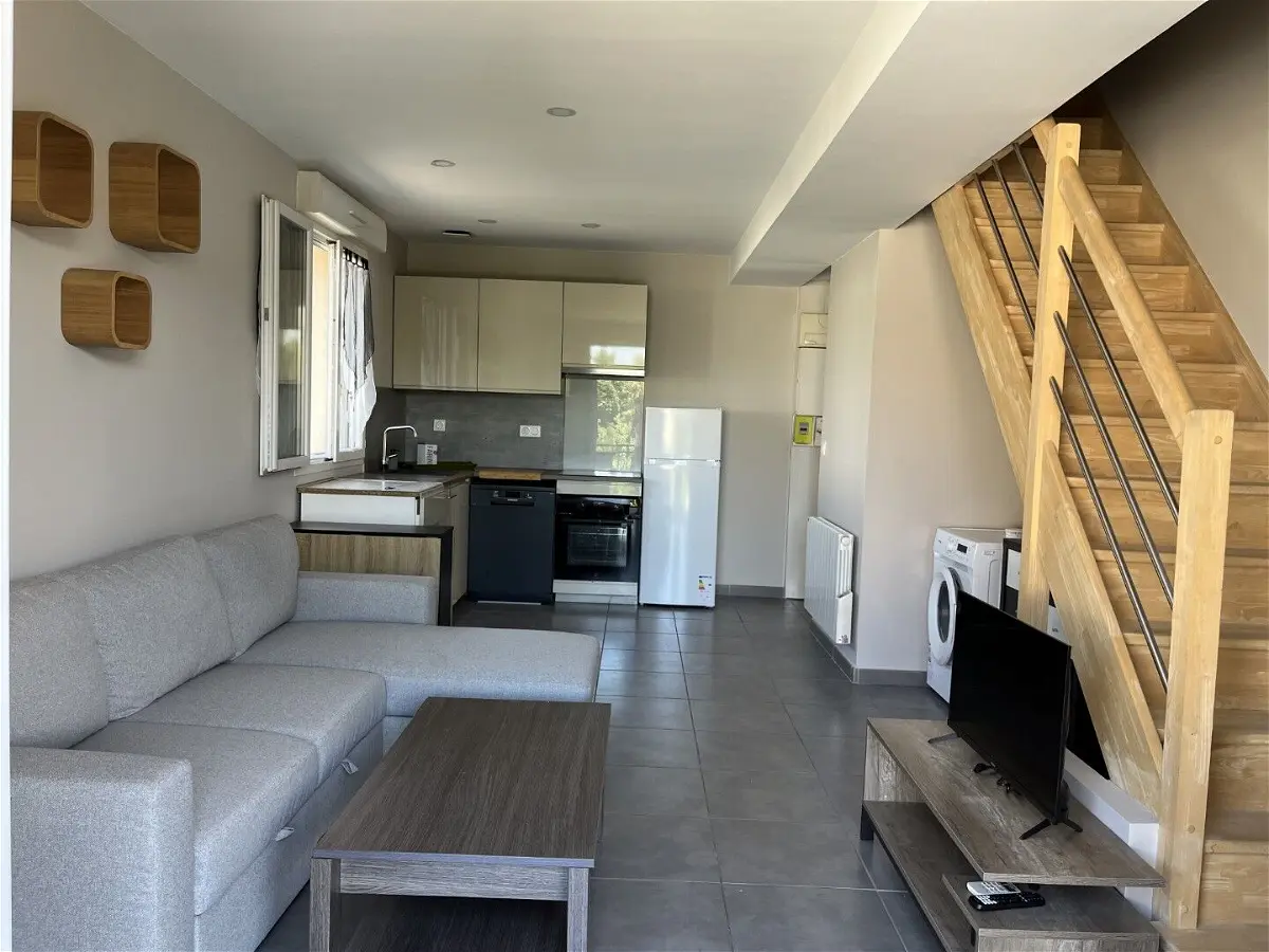 Flat Rue Bernard Palissy in Vaulx-en-Velin