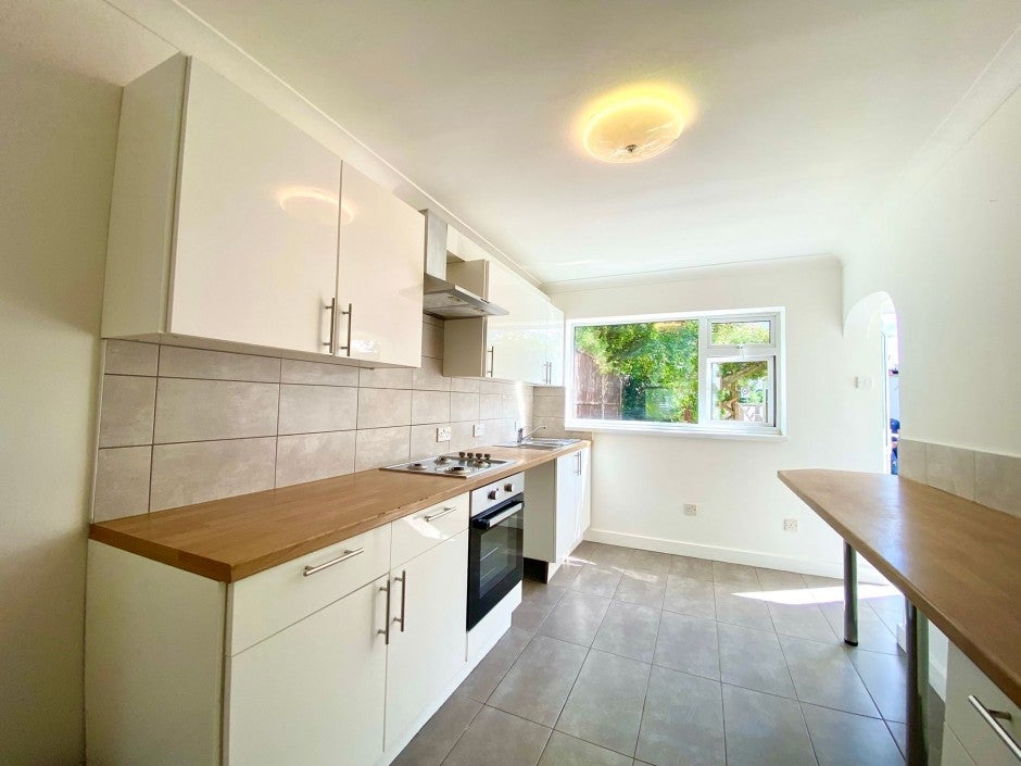 House Pinkwell Avenue in Greater London