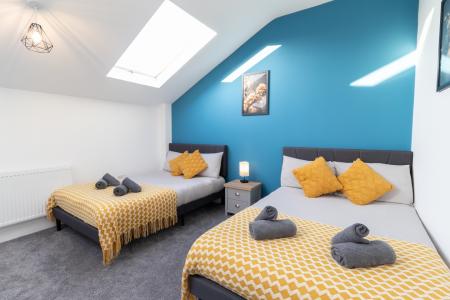 Flat Whitworth Close in Gosport