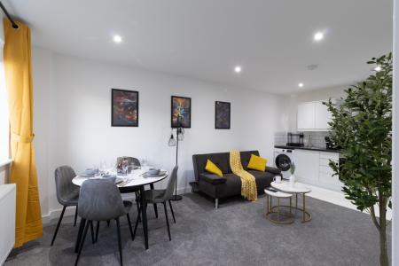 Flat Whitworth Close in Gosport