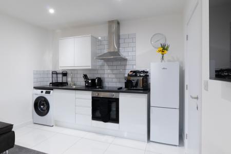 Flat Whitworth Close in Gosport