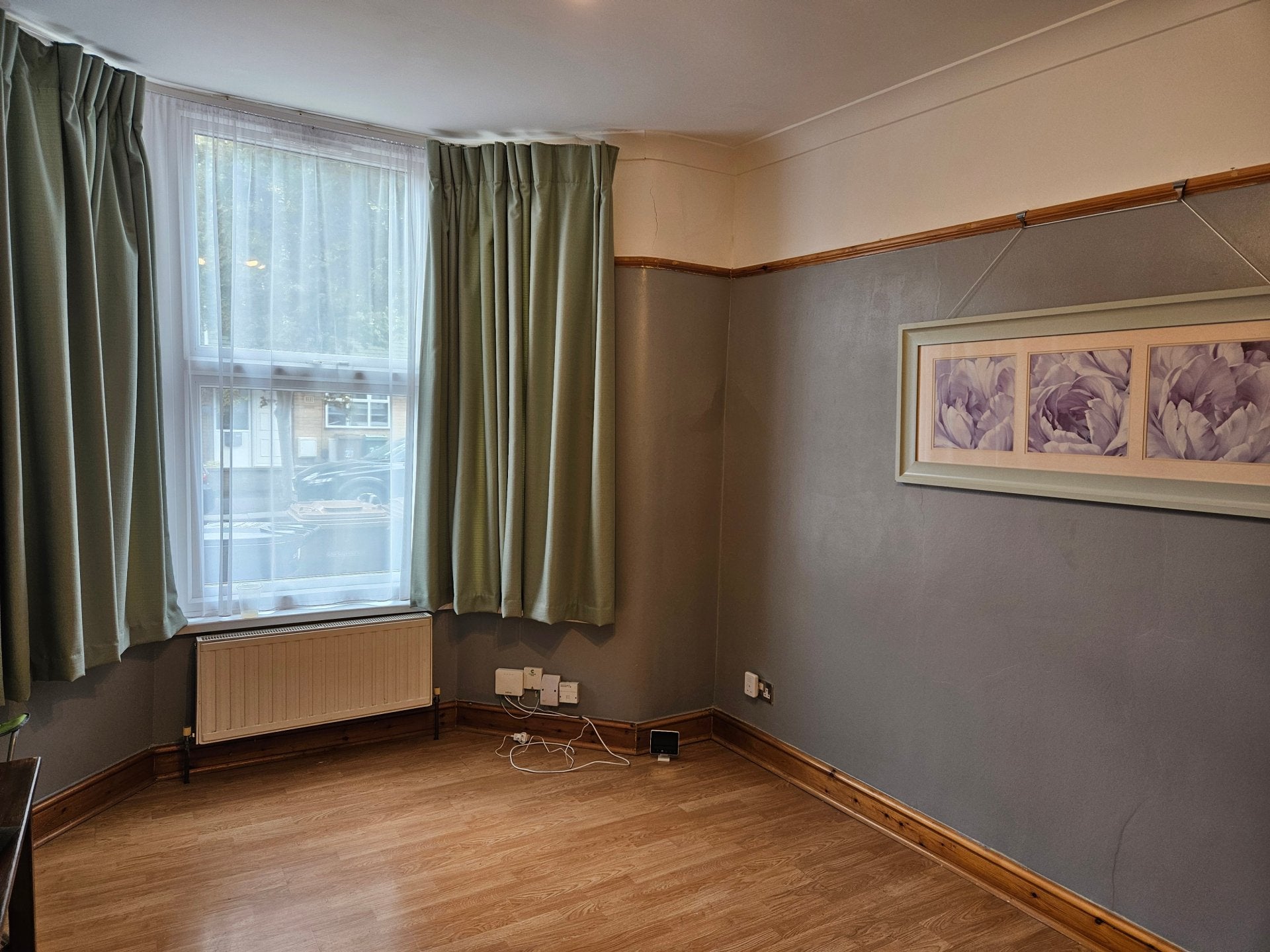Flat Michael Road in Greater London