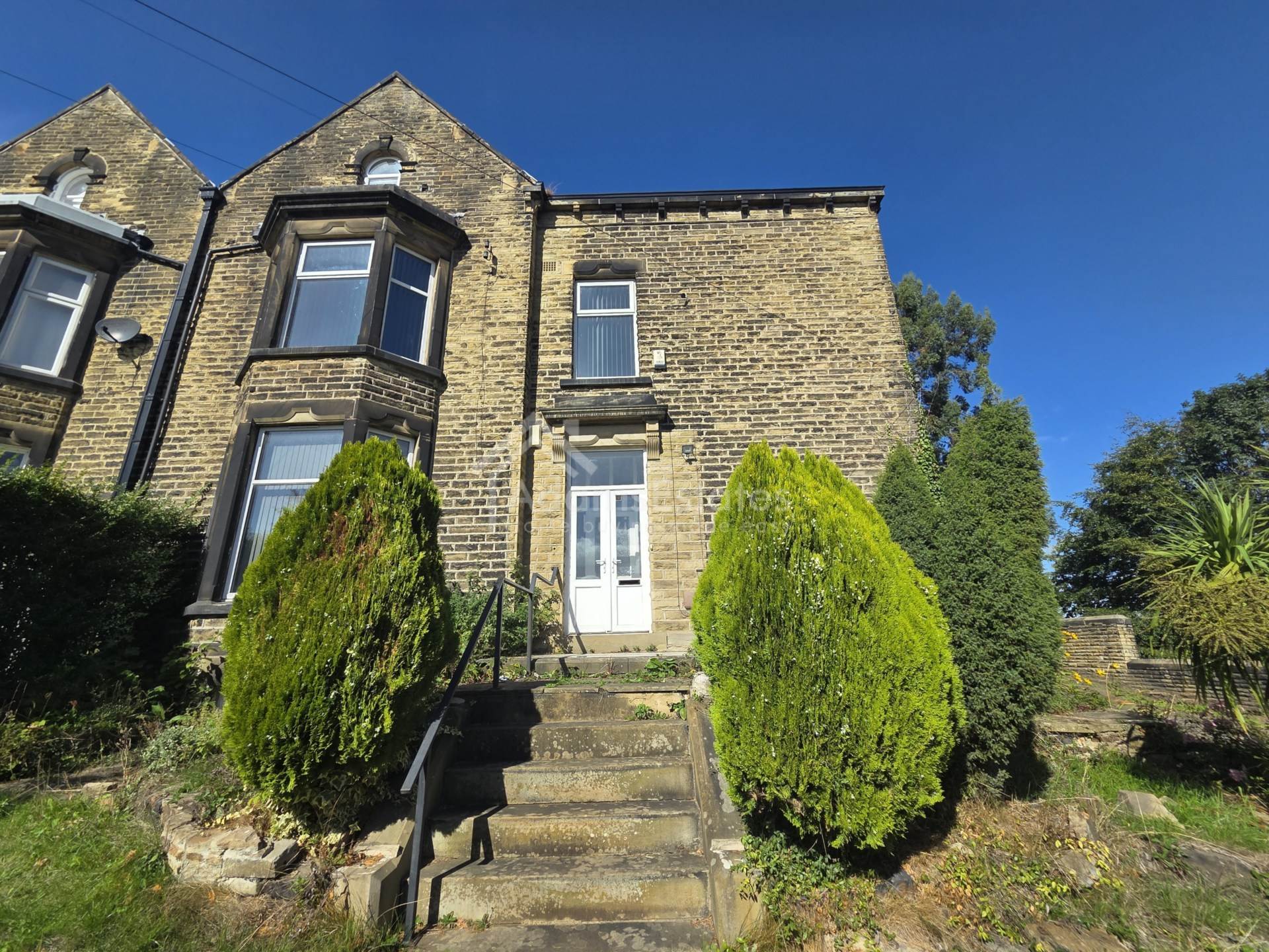 Flat Hill Crest Road in Kirklees