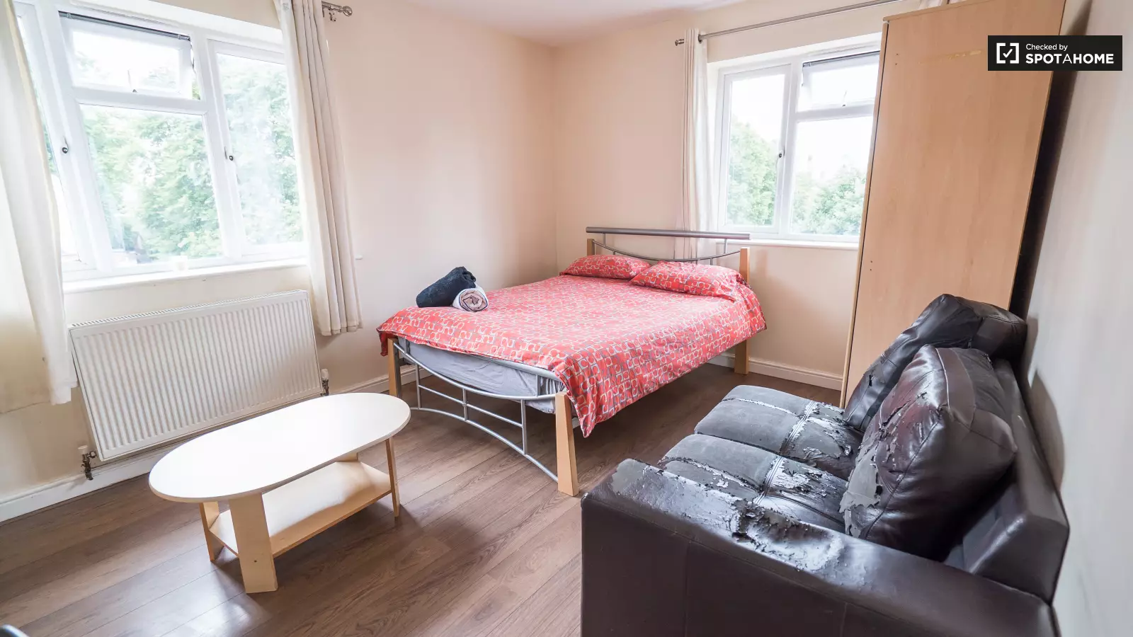 Flat Bethnal Green Road in Greater London