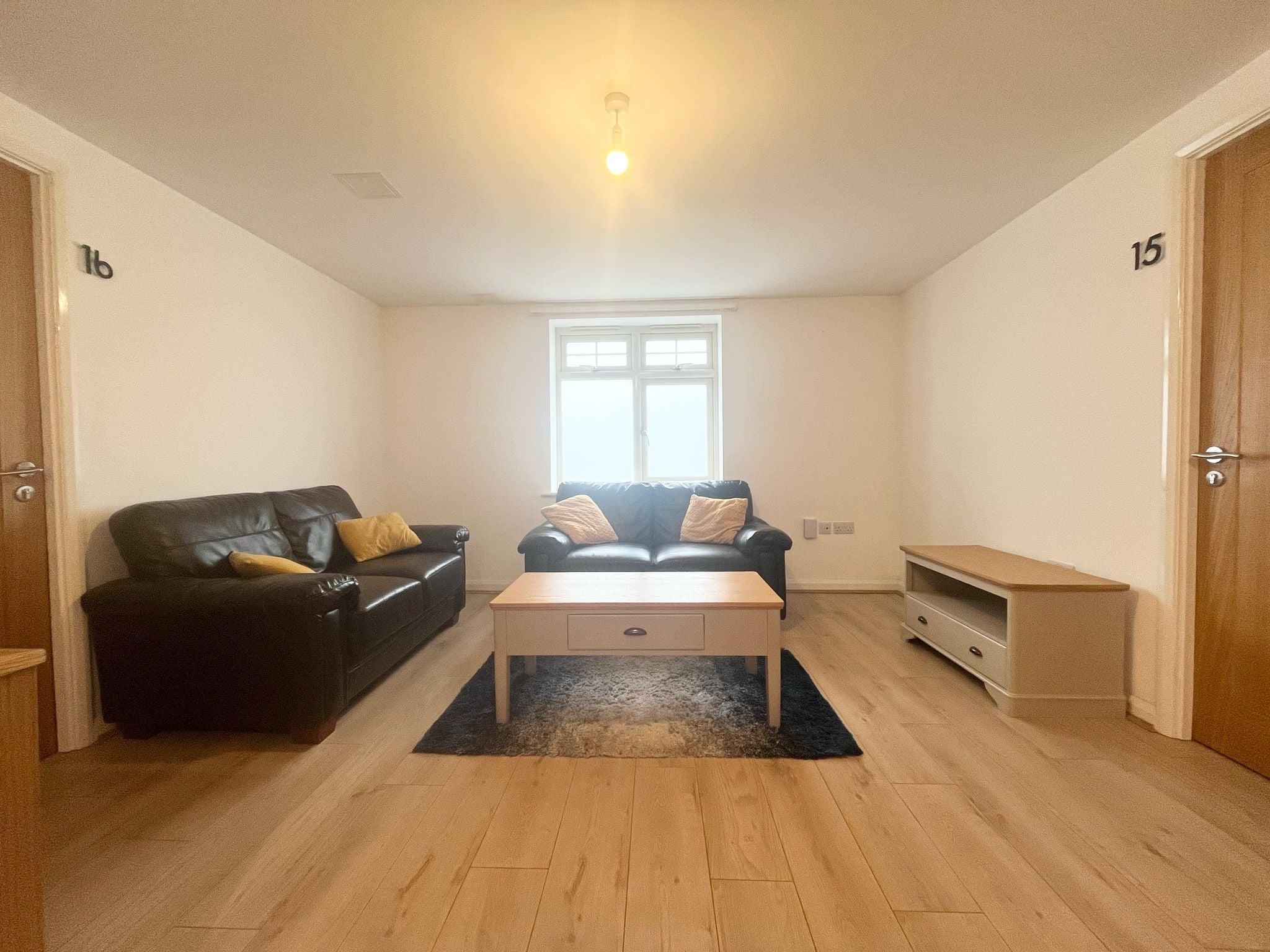 Room Elm Street in Peterborough