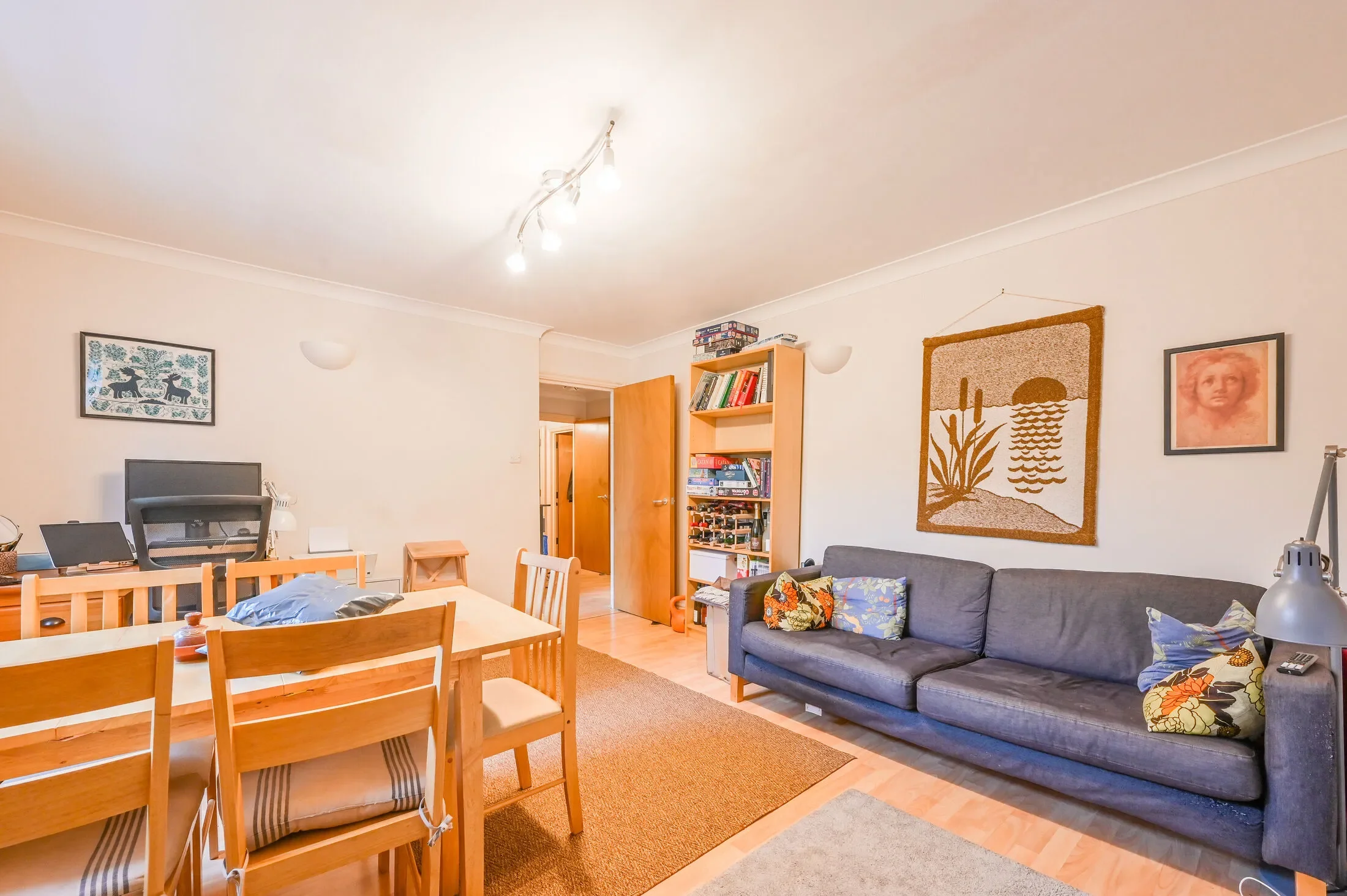 Flat Casson Street in Greater London