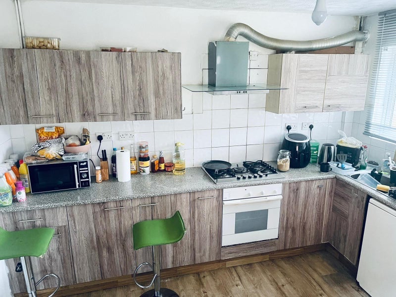 Room Ilminster Avenue in Bristol