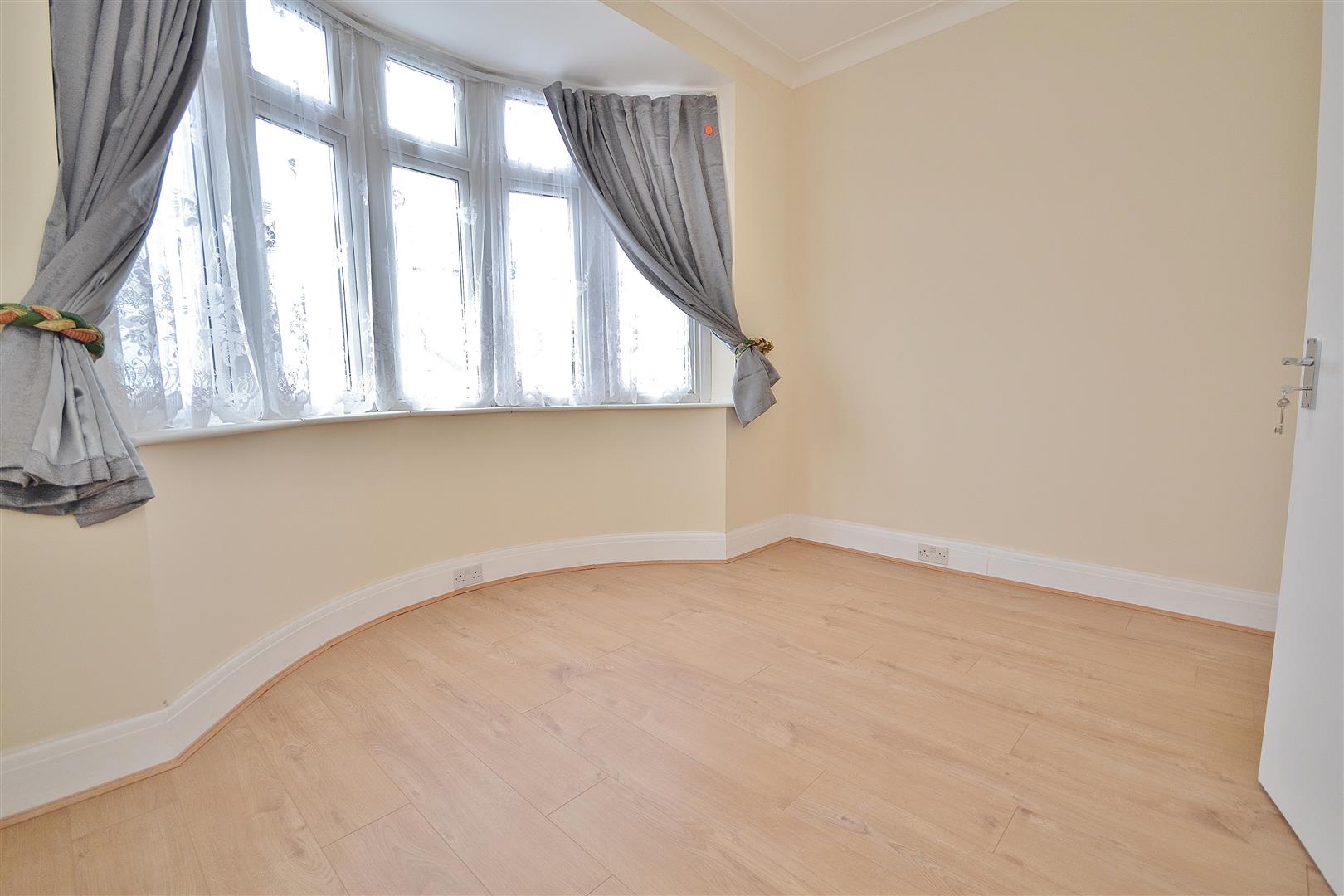 Flat New North Road in Greater London