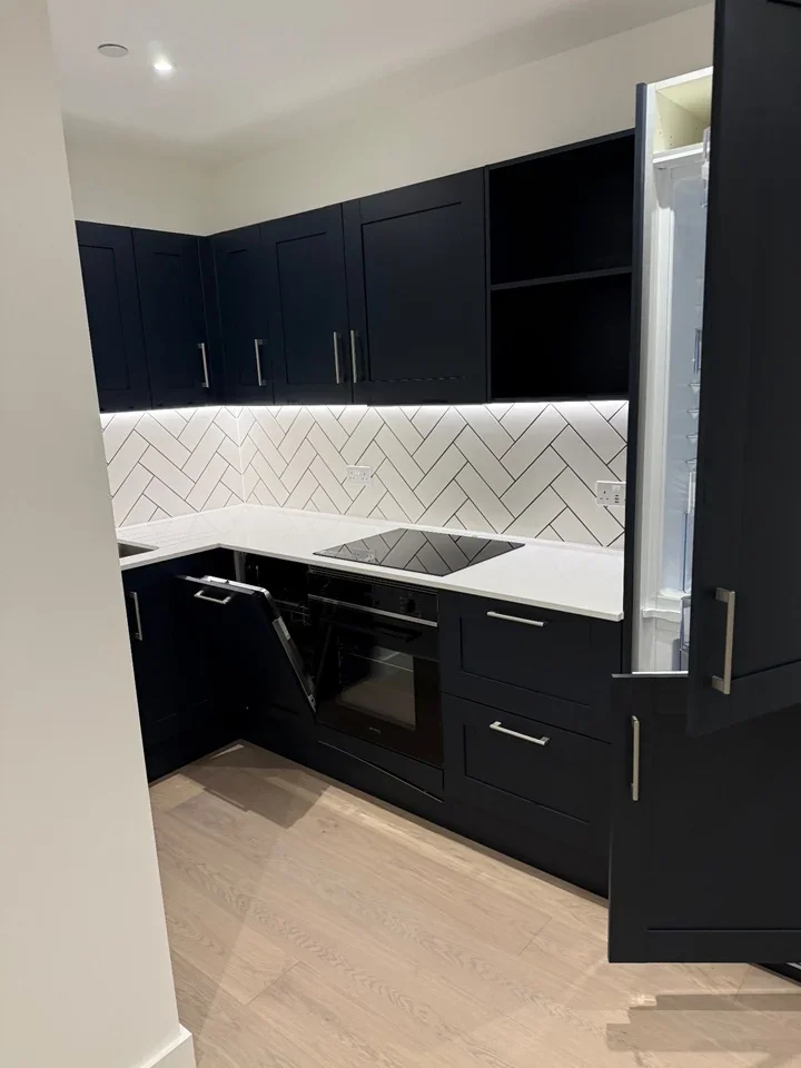 Flat Watkin Road in Greater London
