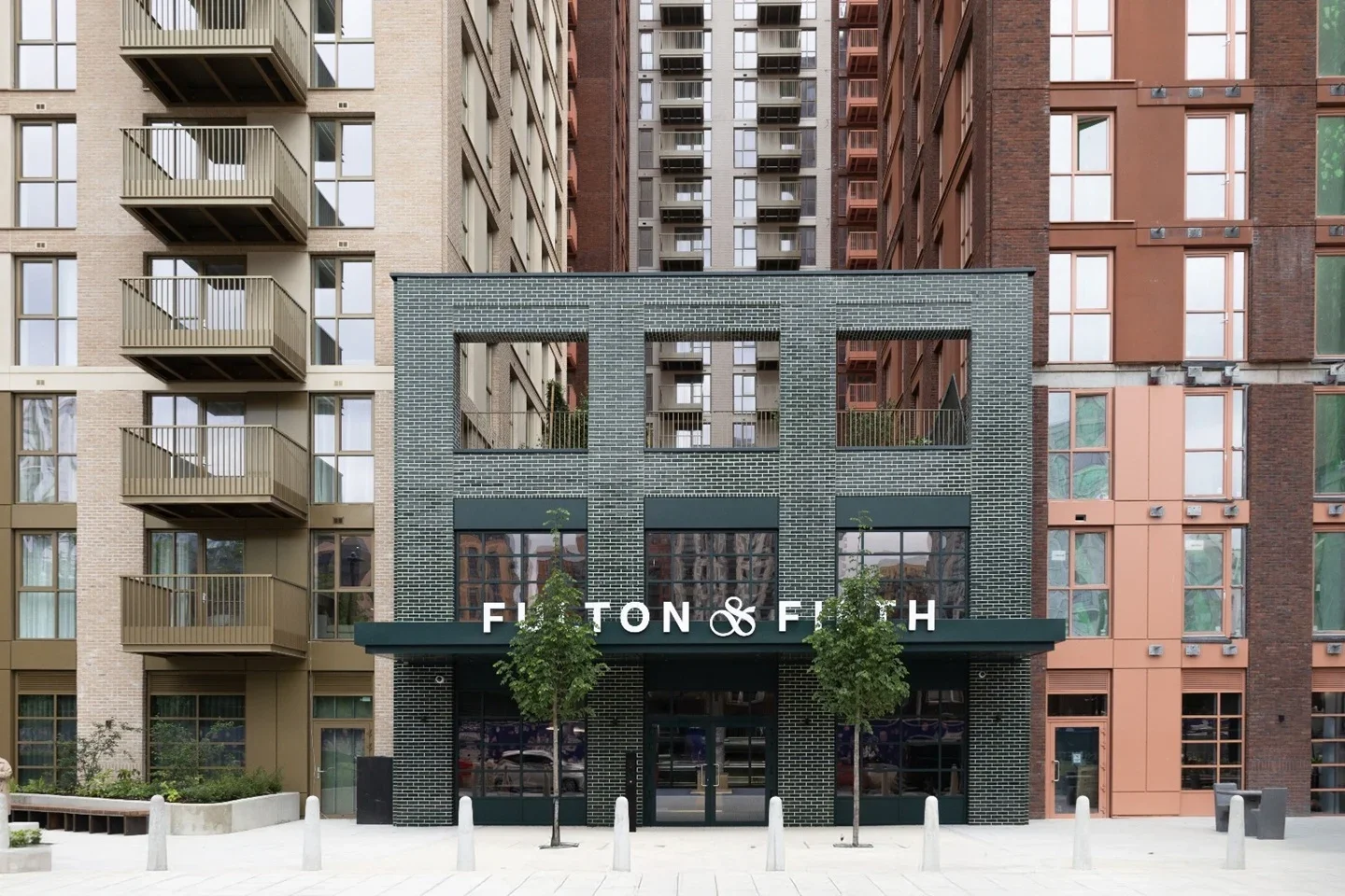 Flat Watkin Road in Greater London
