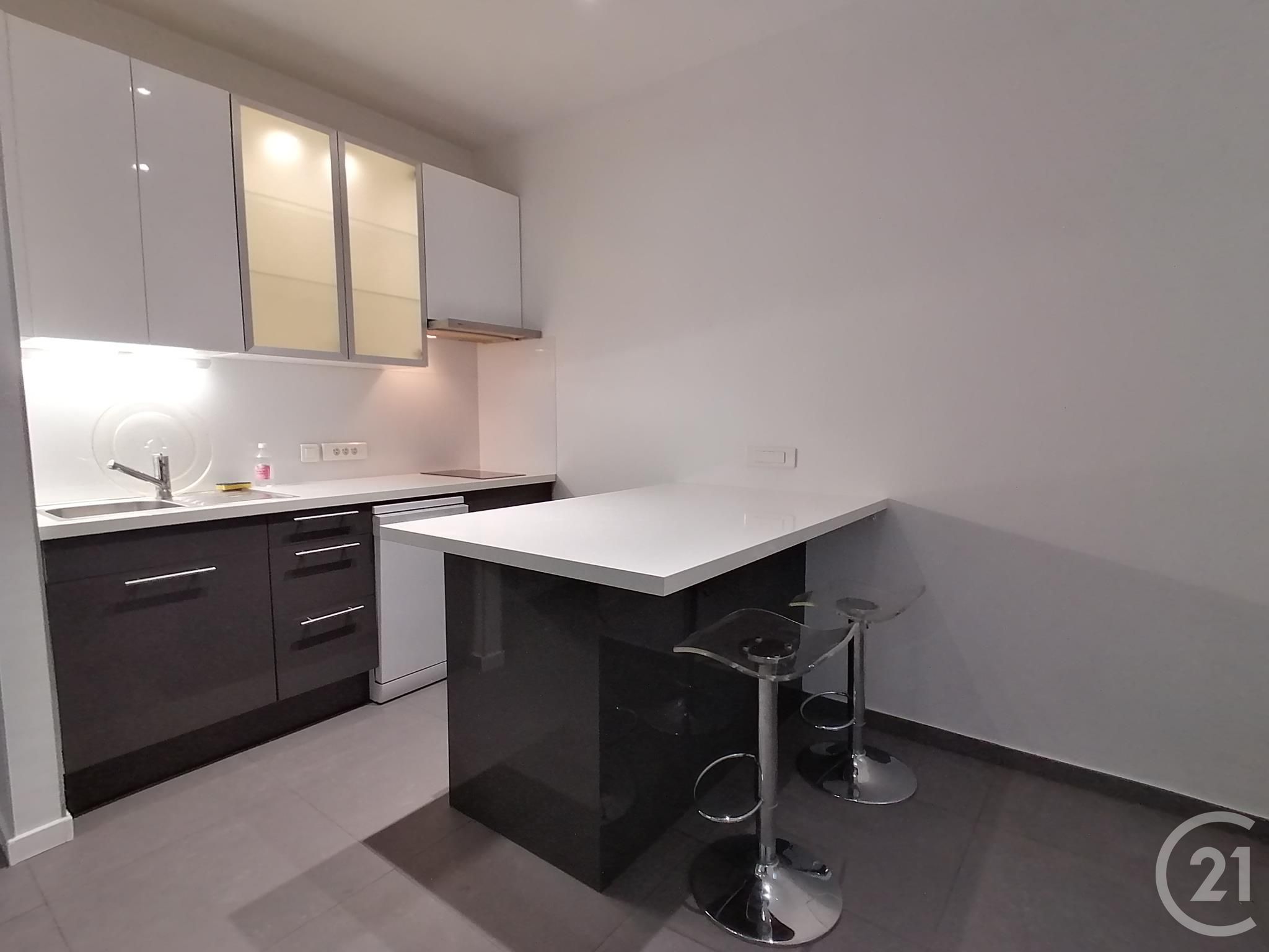 Flat Rue Vergniaud in Levallois-Perret