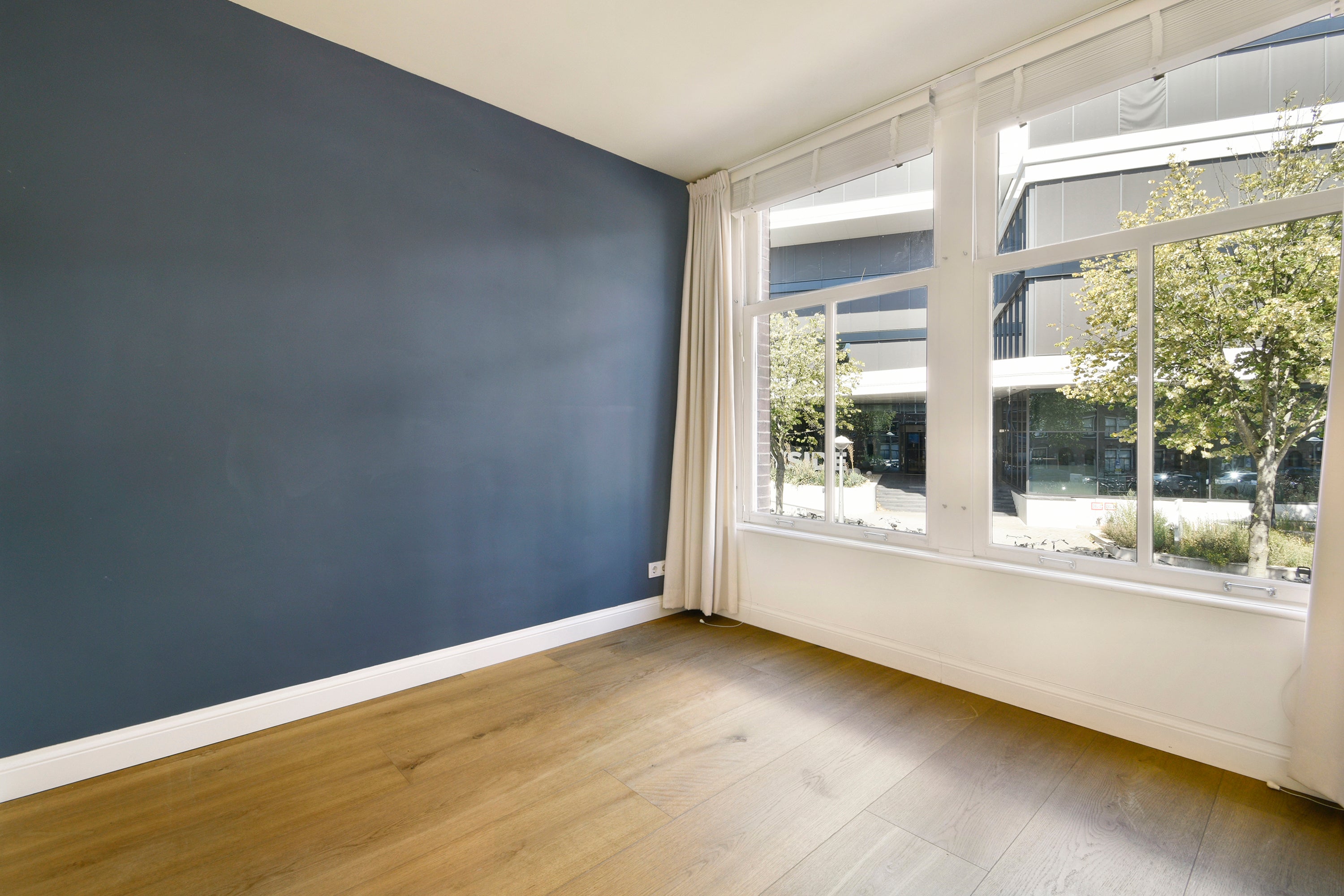 Woning te huur: Trompenburgstraat, Amsterdam