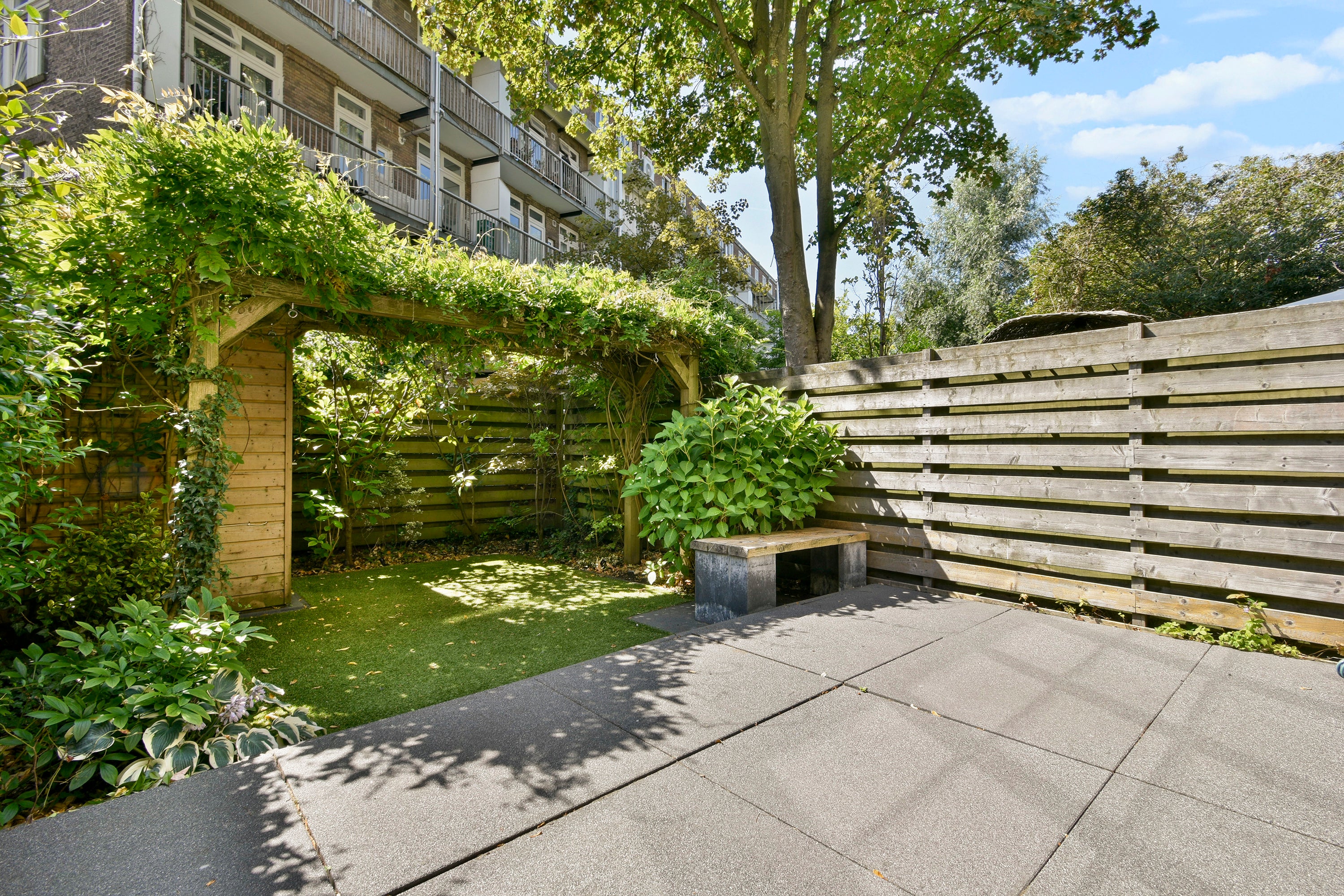 Woning te huur: Trompenburgstraat, Amsterdam