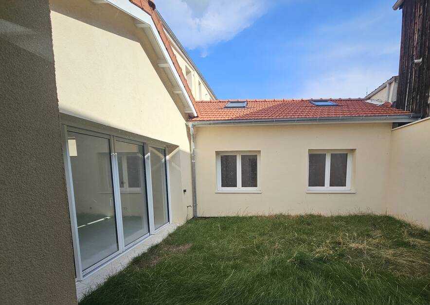 House Rue Émile Connoy in Saint-Denis