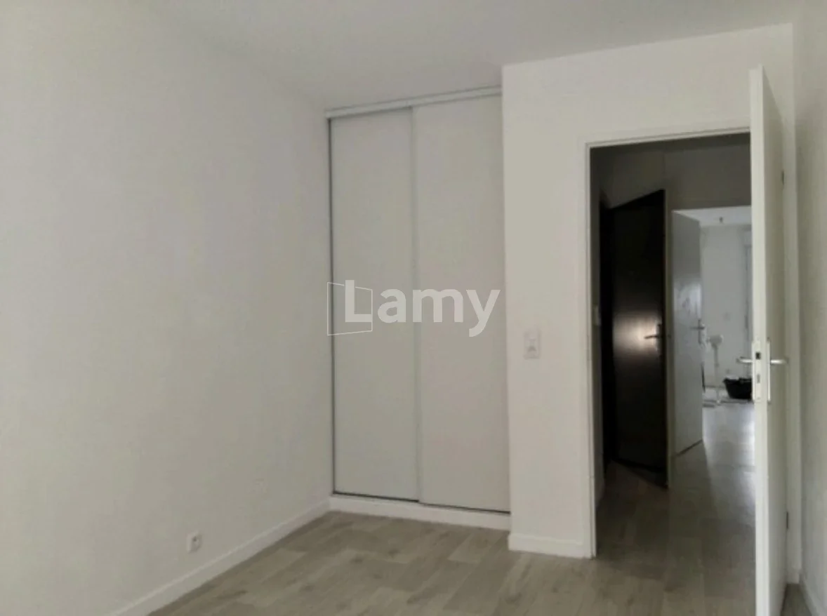 Appartement Rue Nettie Stevens à Évry