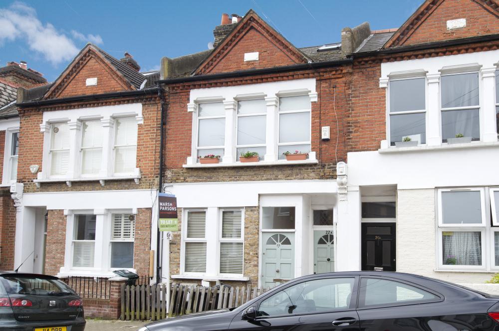 Flat Dagnan Road in Greater London