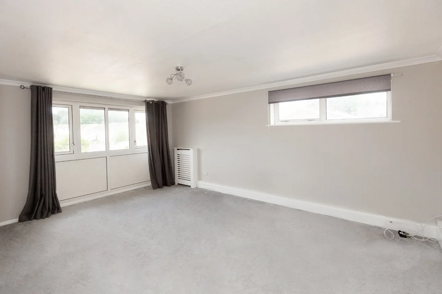 Flat Cleves Road in Dacorum