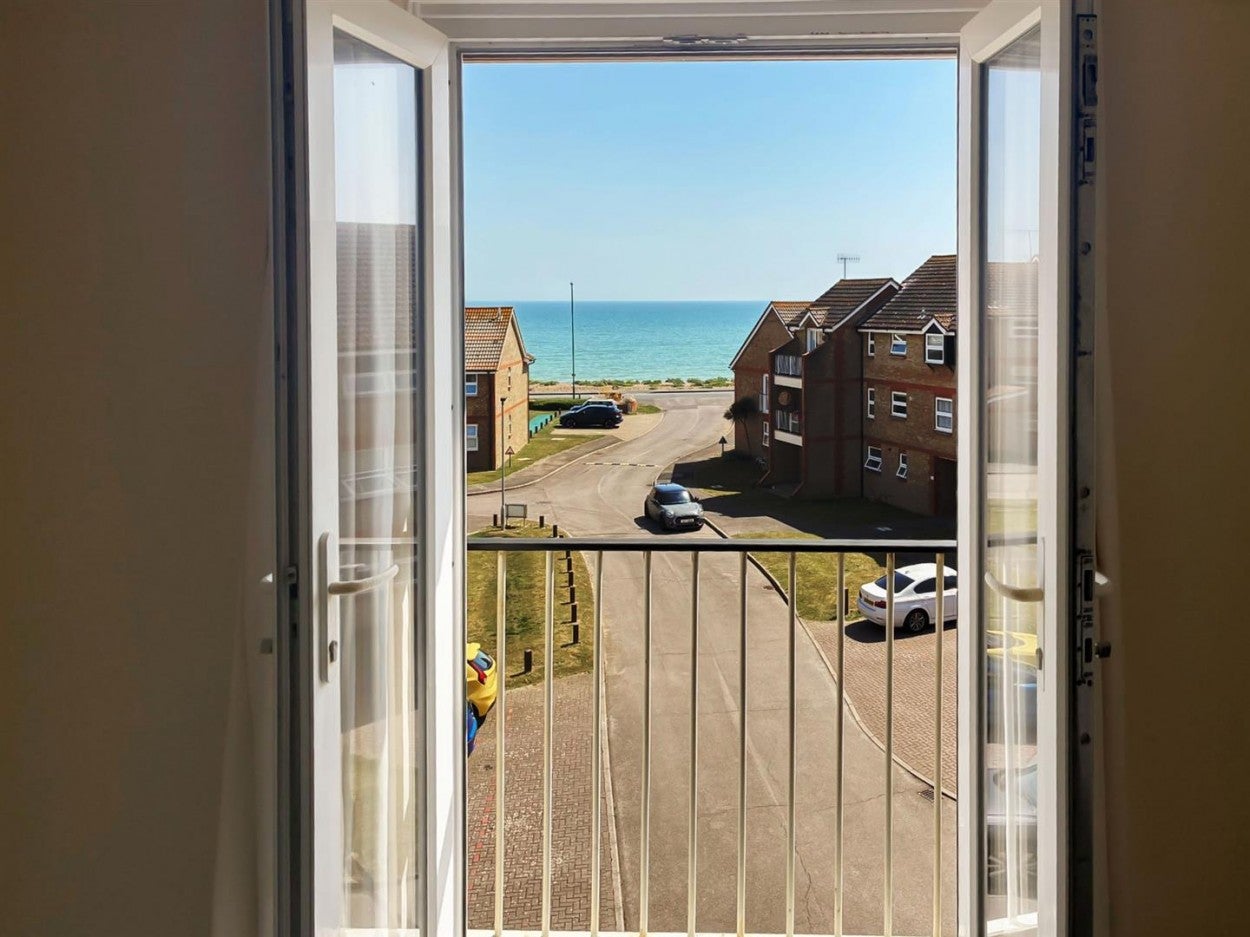Flat The Gilberts in Arun