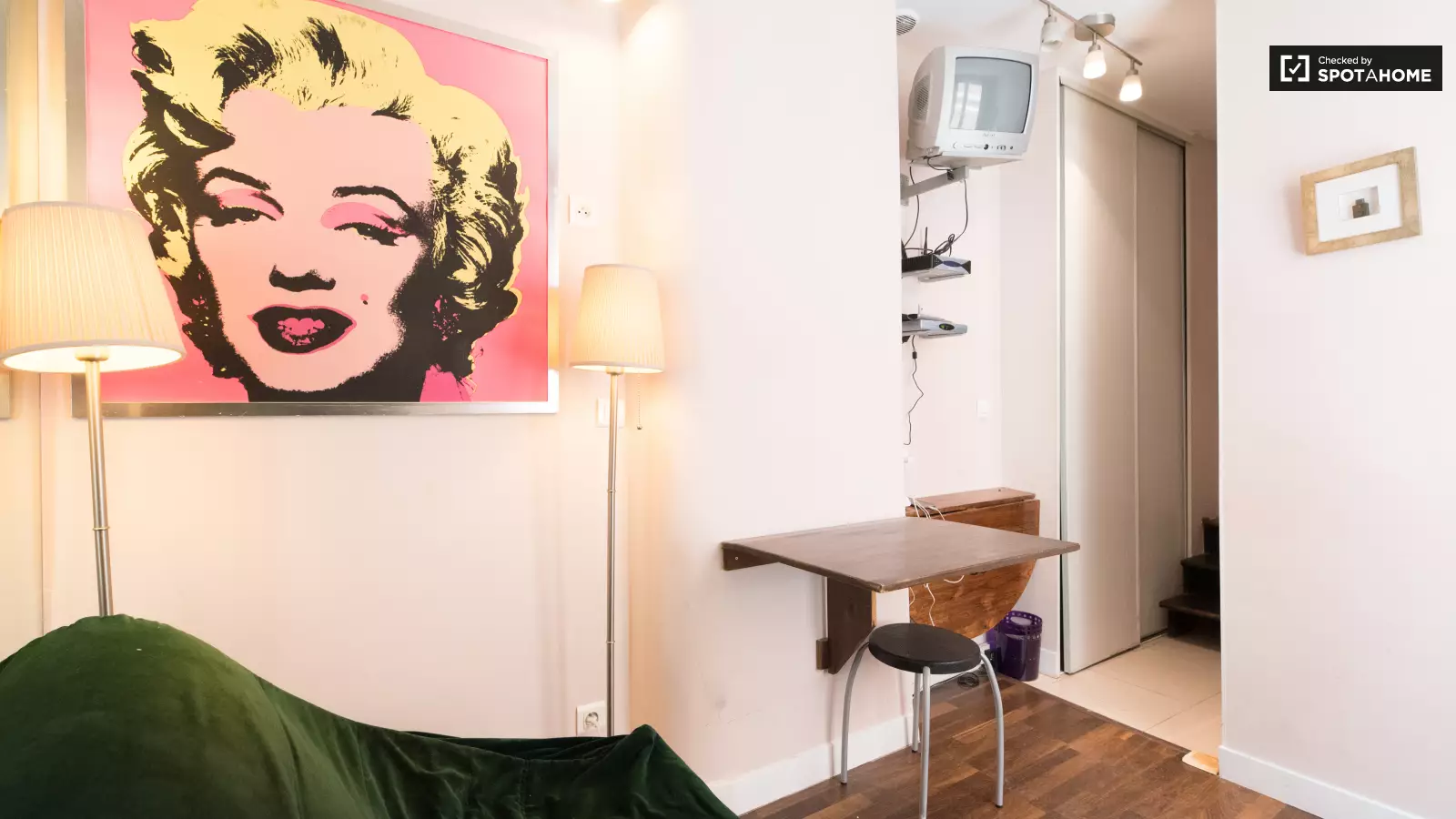 Appartement Rue des Fontaines du Temple à Paris