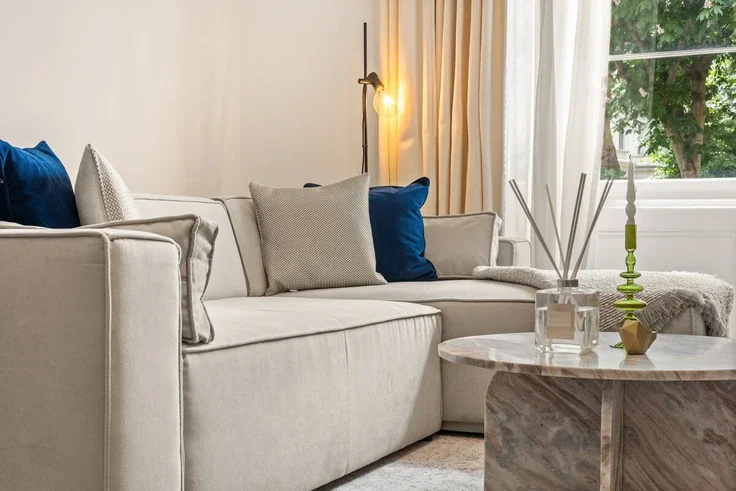 Flat Devonshire Terrace in City of Westminster