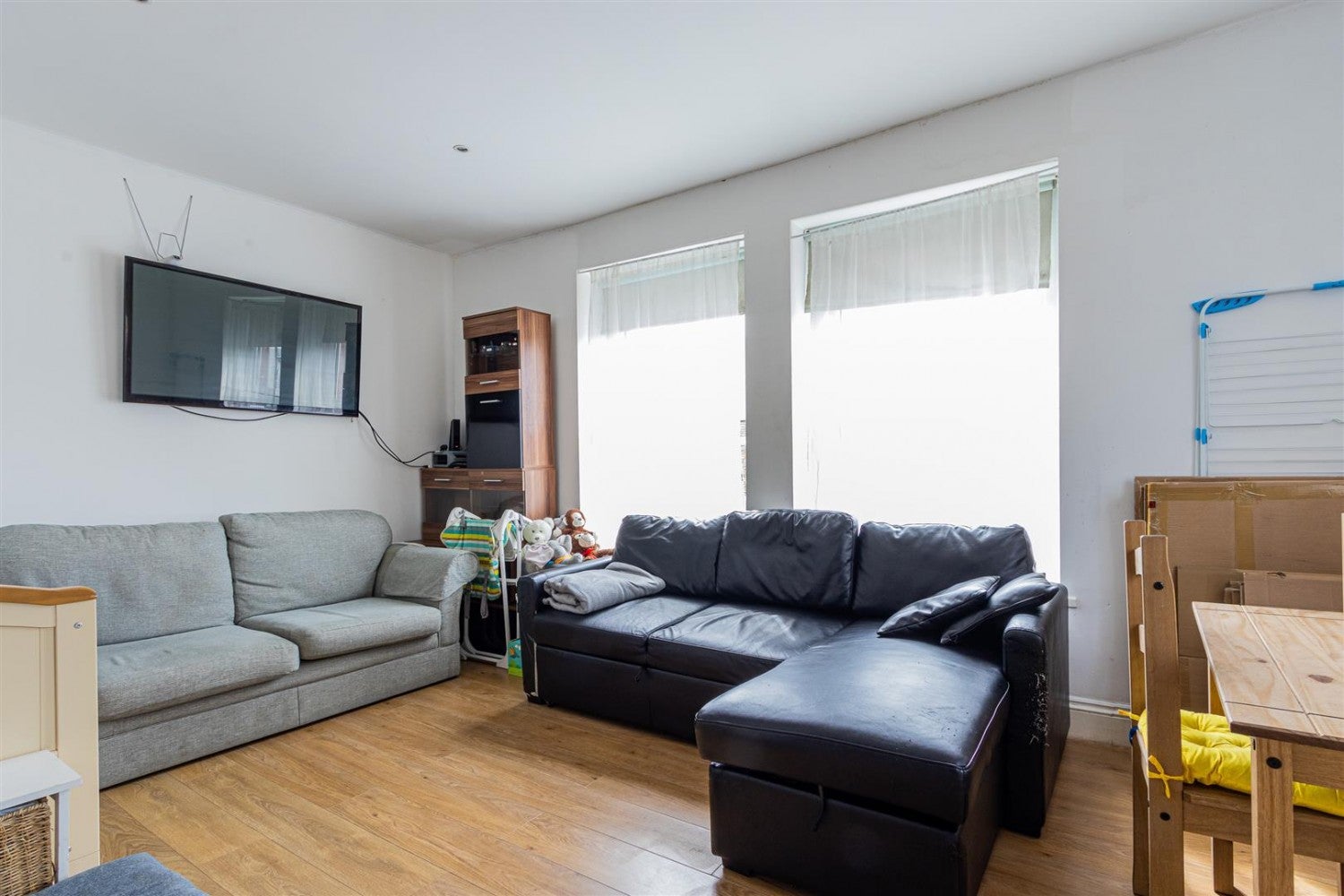 Flat Corporation Road in Cardiff