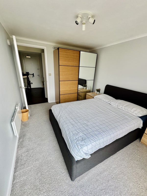 Room The Parade in Leeds