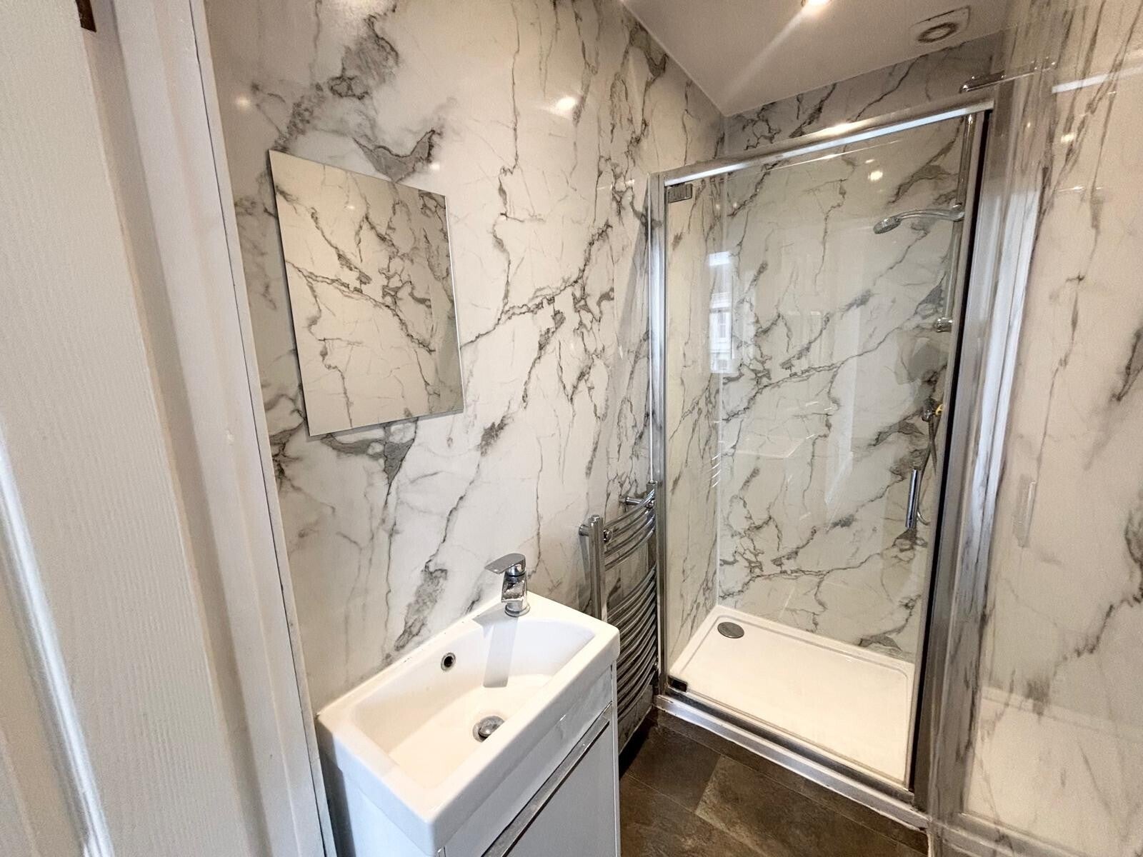 Room Clarendon Avenue in Royal Leamington Spa