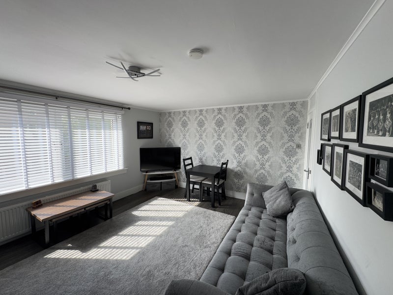 Room Northfield Farm Avenue in City of Edinburgh