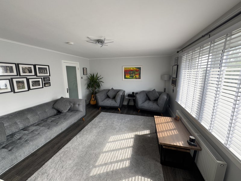 Room Northfield Farm Avenue in City of Edinburgh