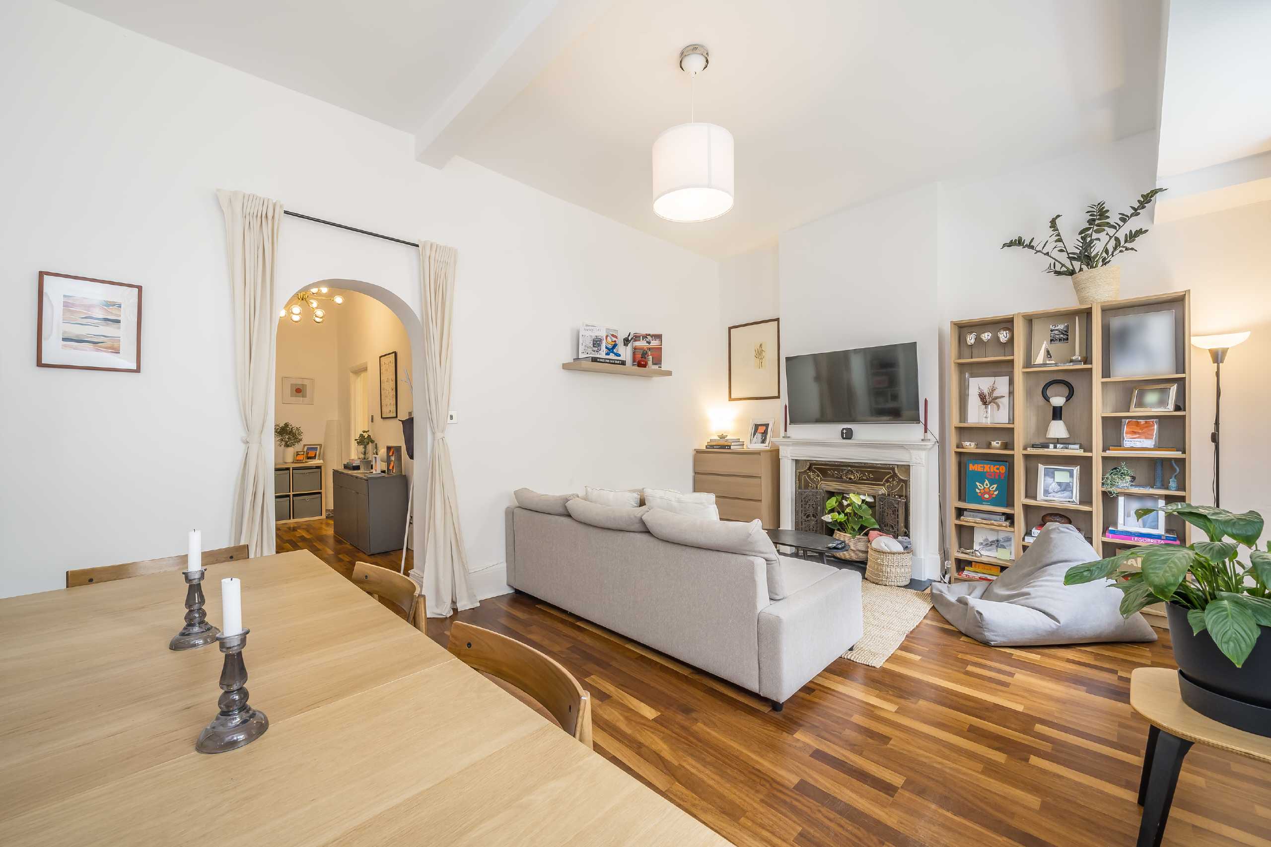 Flat Hyde Park Gardens in City of Westminster