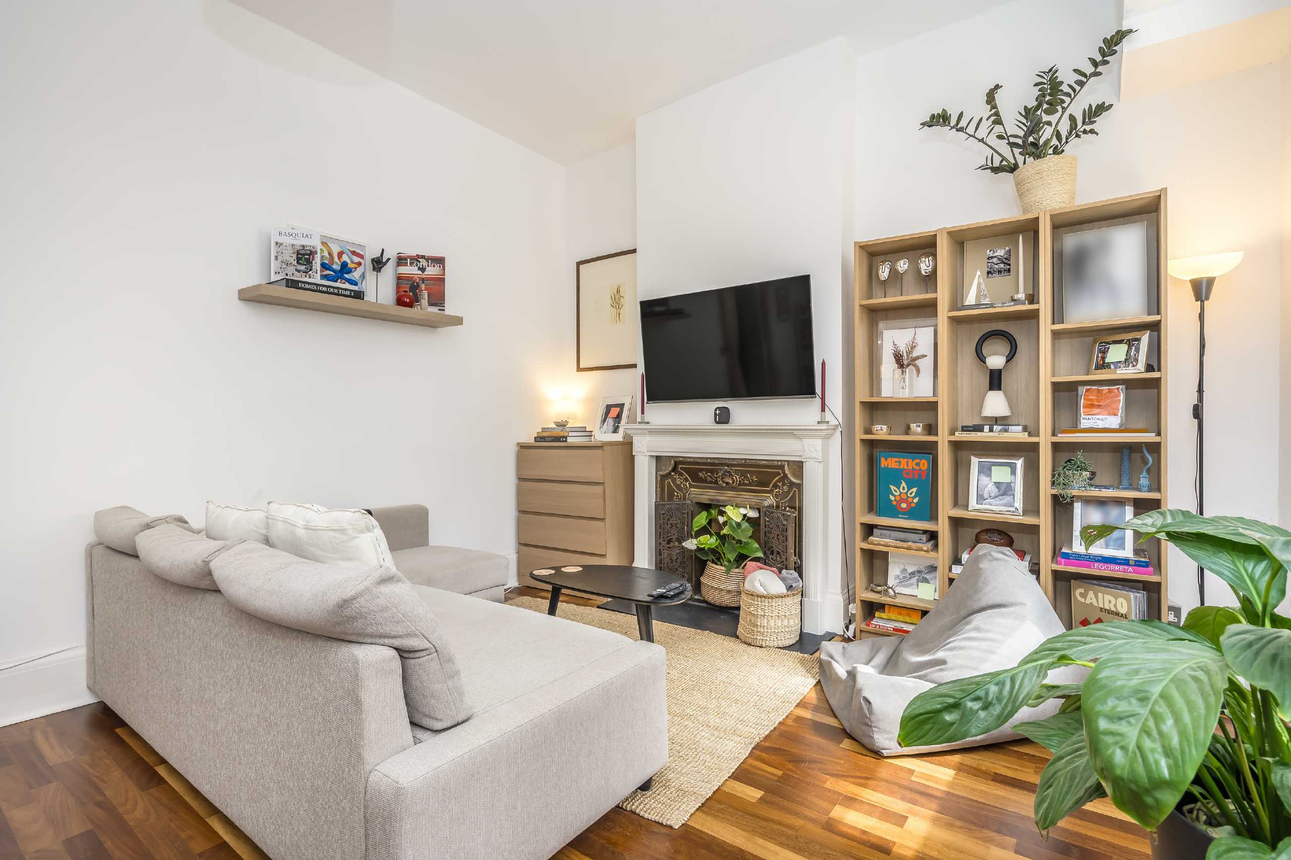 Flat Hyde Park Gardens in City of Westminster