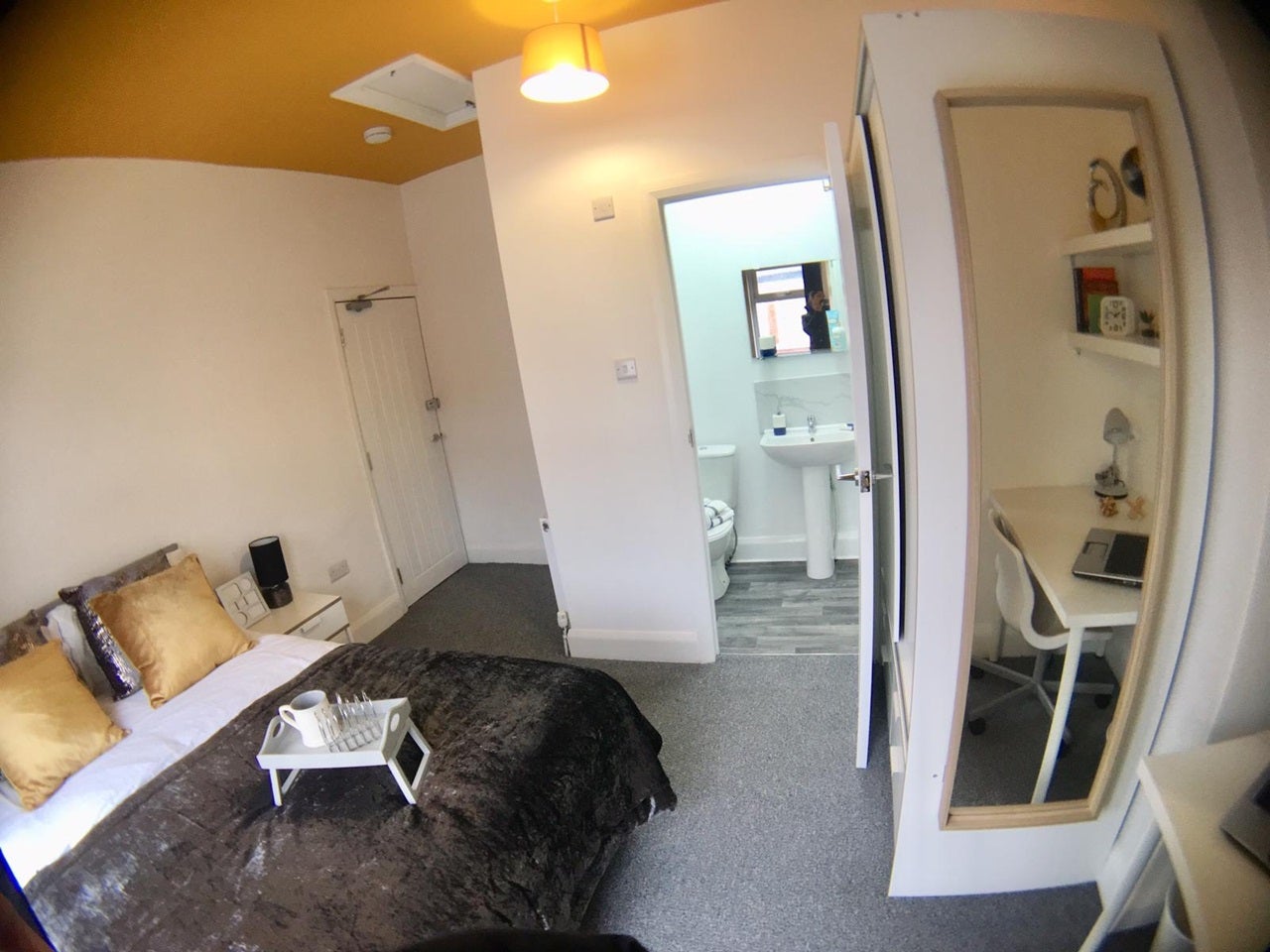 Room Gainsborough Road in Crewe