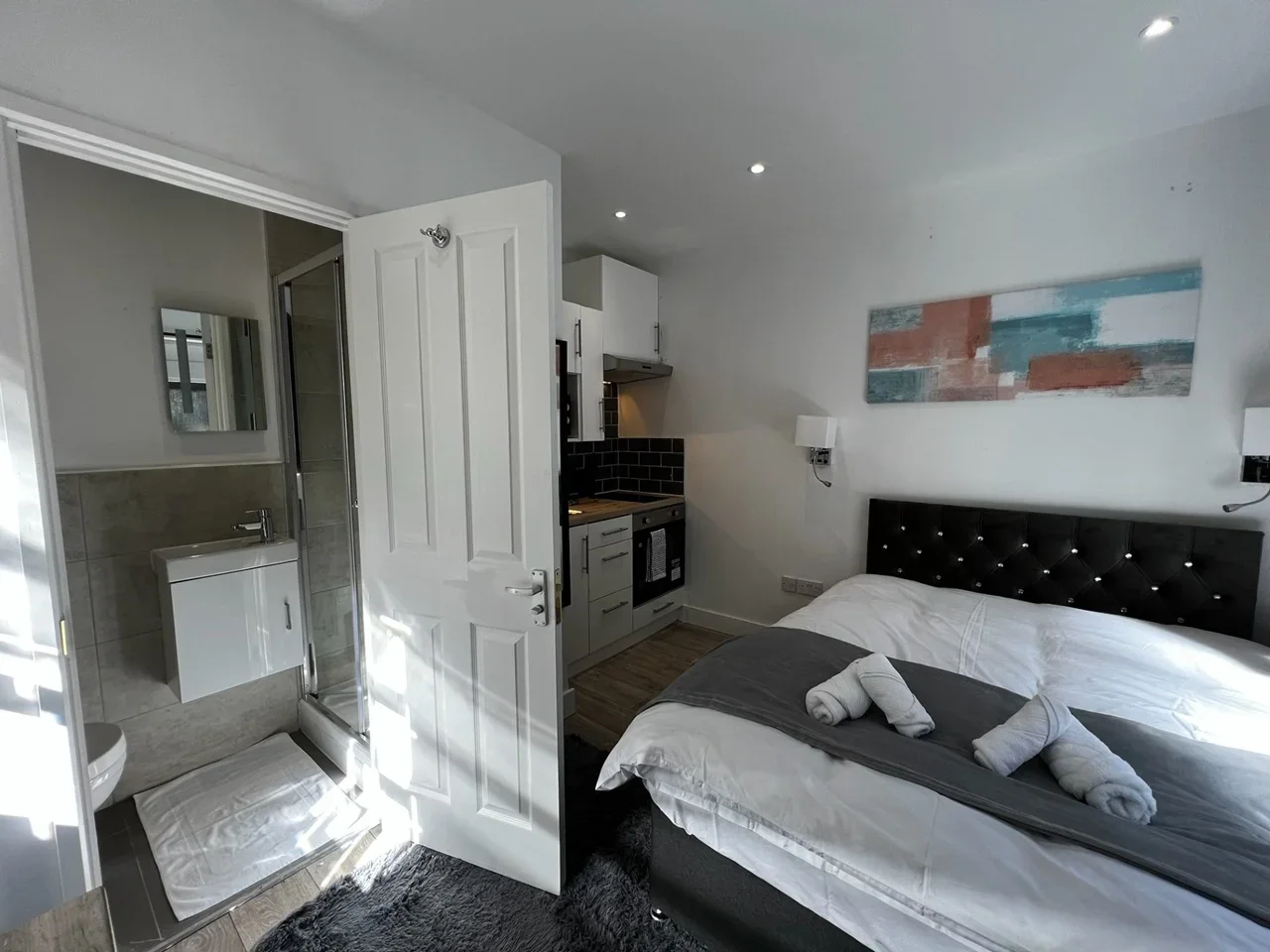 Flat Nottingham Road in Greater London