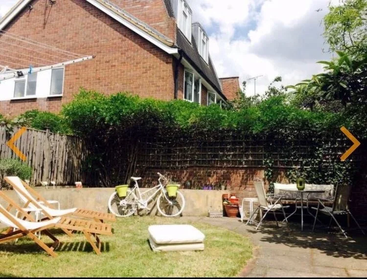 House Fairdale Gardens in Greater London