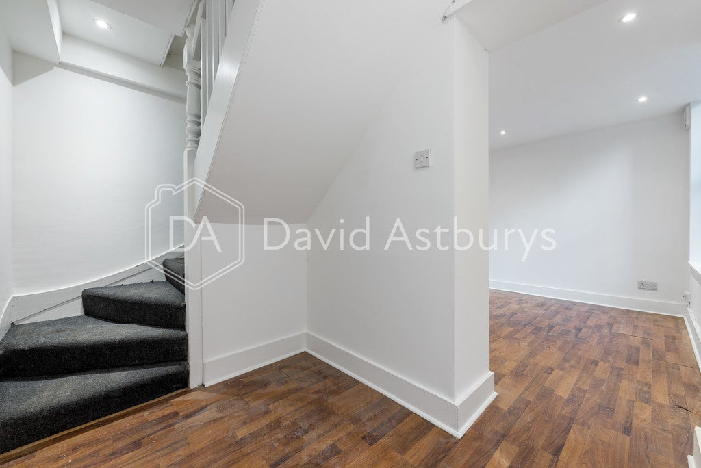 Flat Camden Mews in Greater London