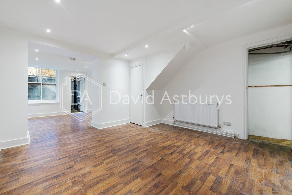 Flat Camden Mews in Greater London