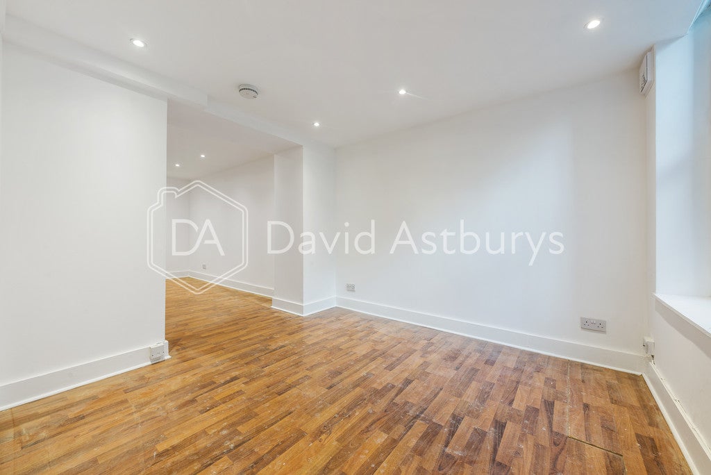 Flat Camden Mews in Greater London