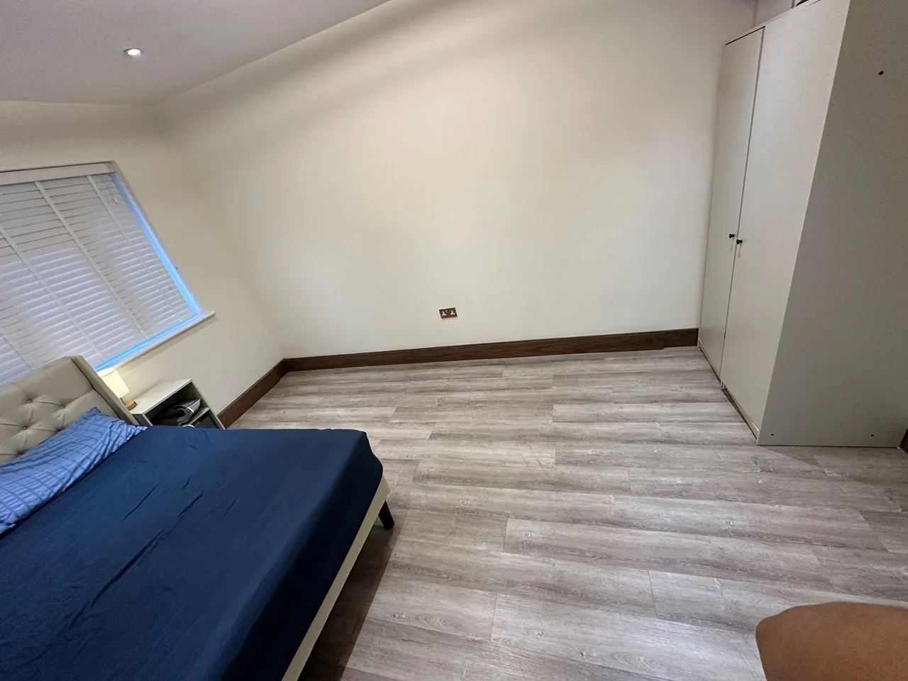 Room Sandy Lane South in Greater London